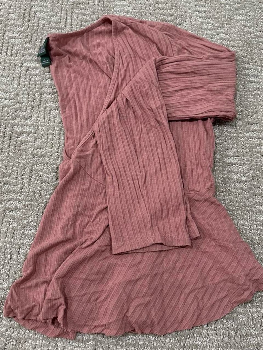 wild fable Ribbed V‑Neck Cropped Top - Dusty Mauve - Picture 3 of 3